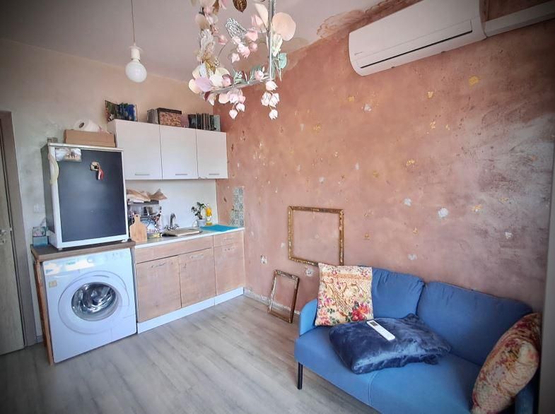 Дава се под наем Двустаен апартамент в Варна, Бриз - 38 кв.м за 435 € - Снимка #1