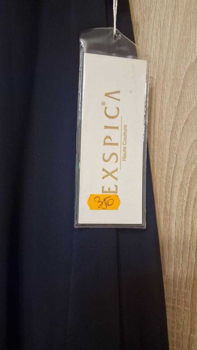 Vand rochii de seara