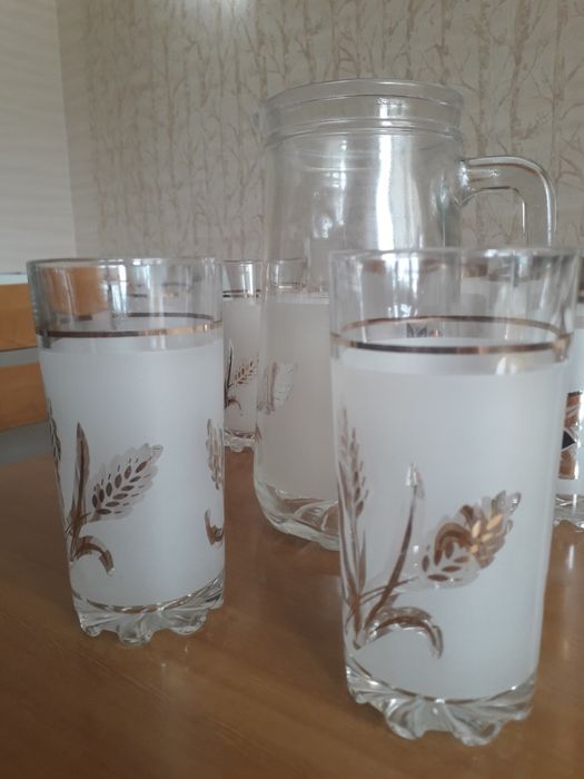 Наборы стаканов и графина