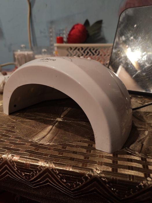 Lampa unghii SunOne , luata la 170 lei