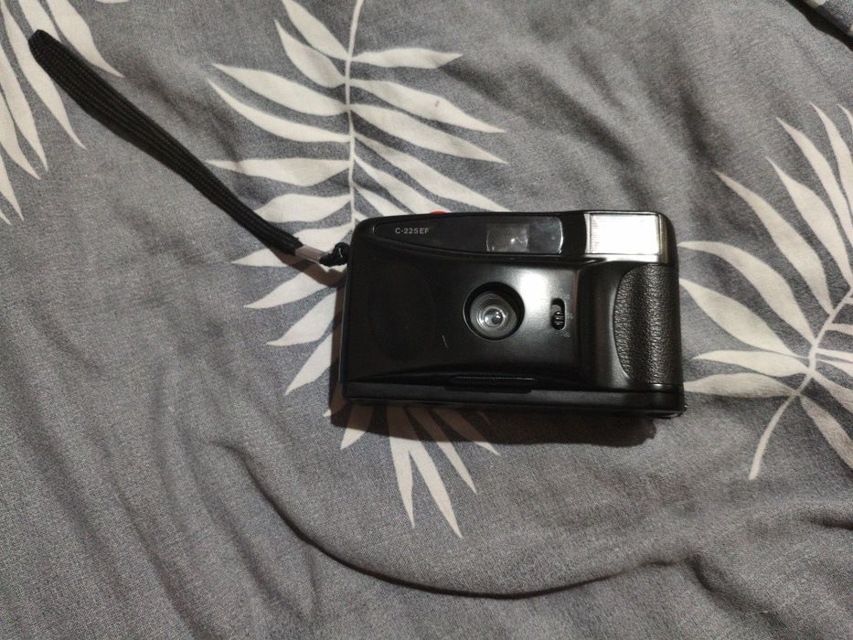 Продам фотоаппарат panasonic c-225EF