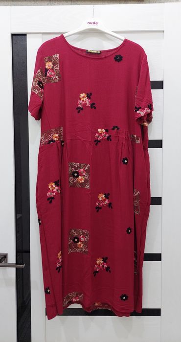 Продам платье.На фото разные модели.