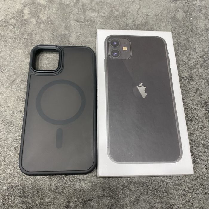 Продам iphone 11 128гб в отличном состояние