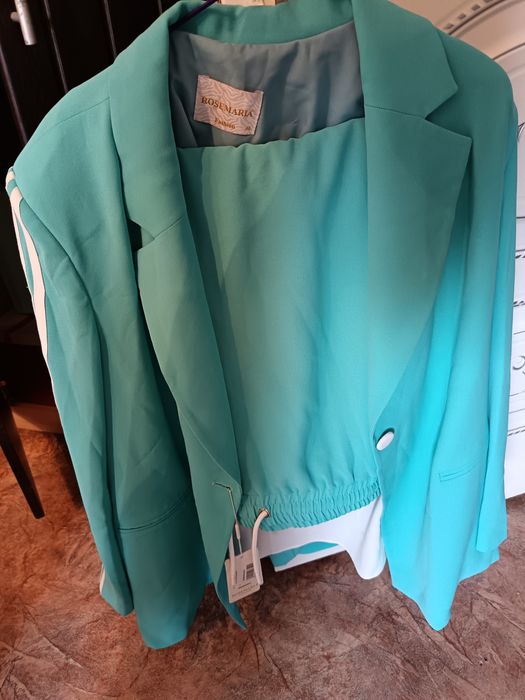 Продам костюм!!!