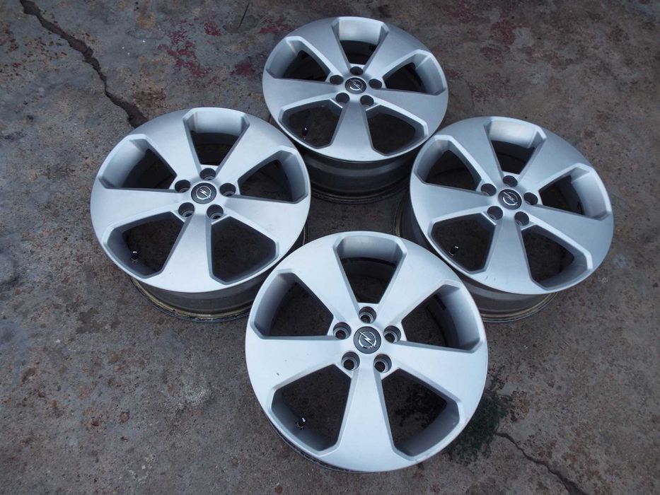 vand 4 jante de aliaj pe 17" originale opel astra K, J,mokka,X  5x105