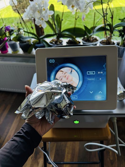 Aparat 2in1 Golden Microneedling RF Lifting Pinxel M+ Ciocan Rece