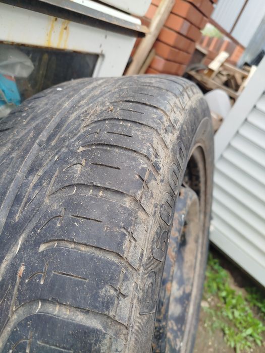 Продам колесо 215/55 R16