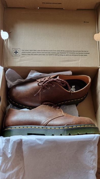 Туфли Dr. Martens в коричневом цвете