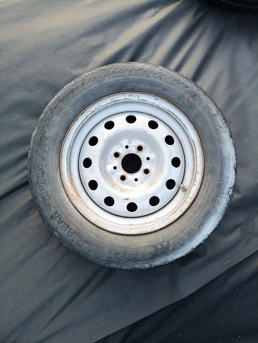 Продам запаски 185/65R14, каждая по 6000