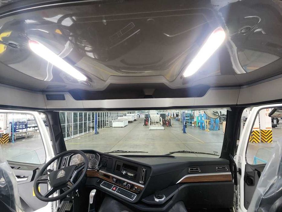 Автосамосвал SINOTRUK Howo T7S 8х4 Дизельный 32т