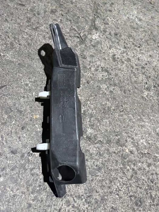 Крепление бампера на Hyundai Elantra (MD)