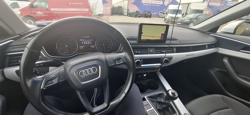 Audi A4 avant quattro manual