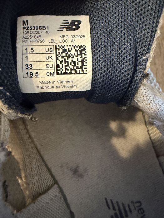 Pantofi sport de piele ecologica cu garnituri de plasa 530, Alb, Argintiu, 33 EU