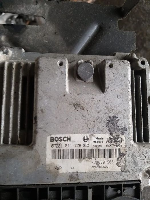 Calculator ECU cod: 0281011776 pentru Renault Megane 2 1.9 DCI an 2003-2008