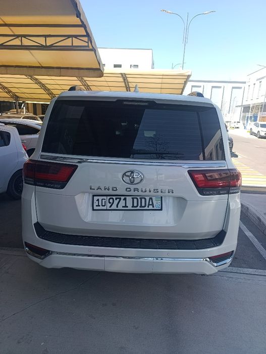 Срочно продается Тойота трехсотка