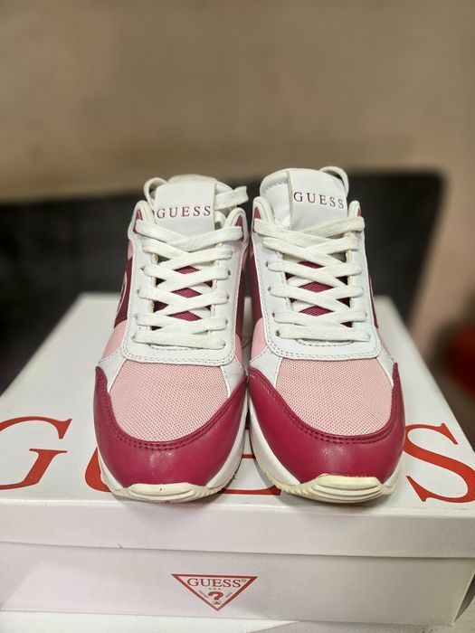 Сникърси Guess дамски