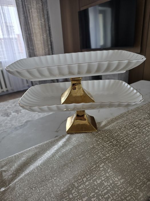 Продам тарелку на ножках