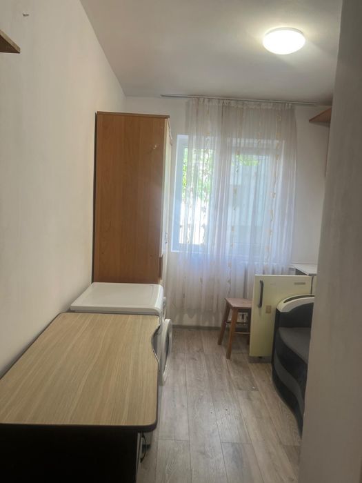 Garsoniera etaj 1