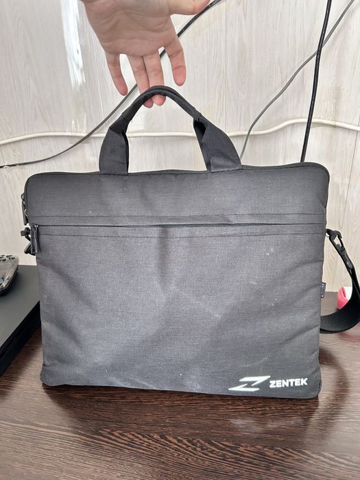 Продаю ноутбук почти новый