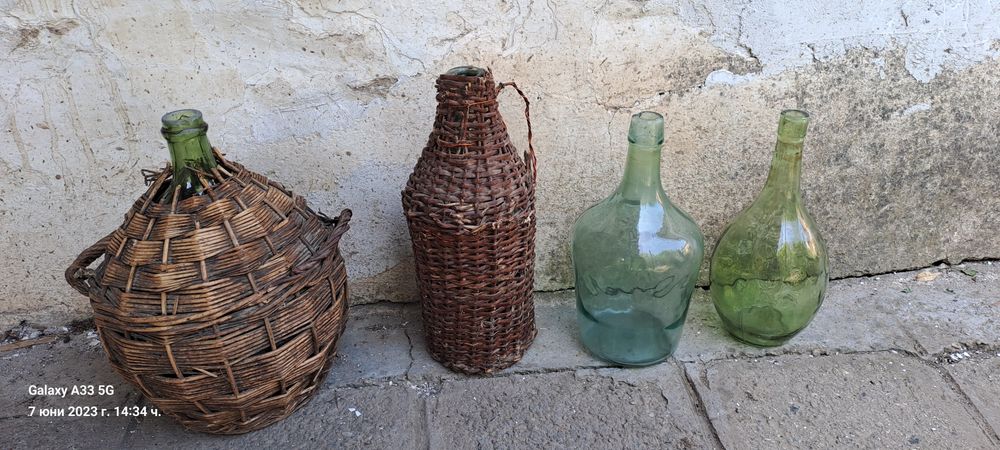 Дамаджани със зелено  стъкло