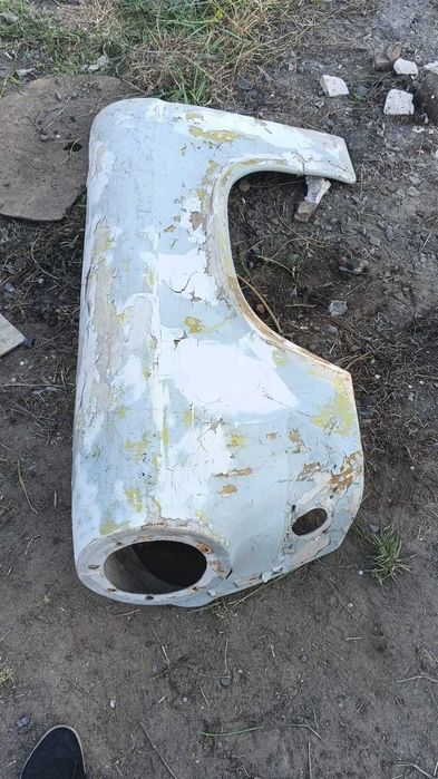 Продам крыло газ 21
