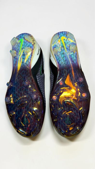 Ghete de fotbal Kobe Phantom 6 Low Elite SE FG ( 40.5 )