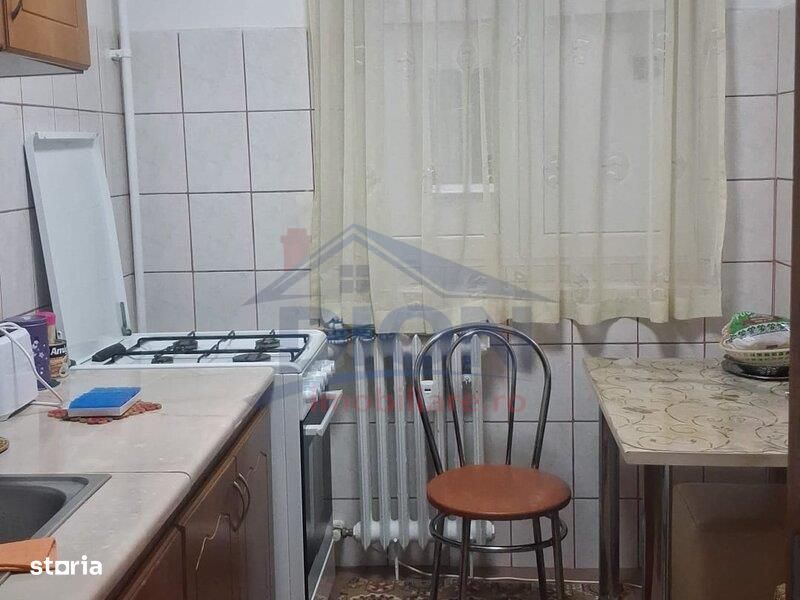 Apartament 3 camere decomandat, Raul Doamnei
