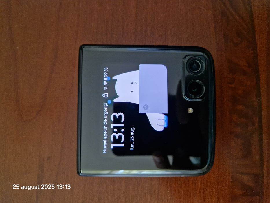 Motorola Razr 2022,  în garanție
