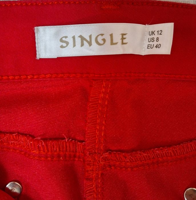 Янги брюк сотилади