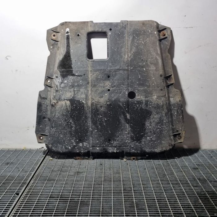Scut motor Dacia Sandero 2 0.9 B 2012 - 2016 (1472) 758900184r