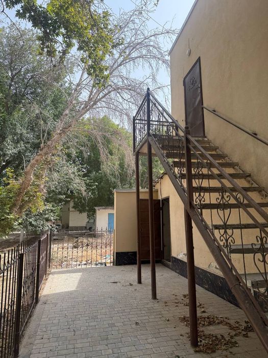 Нотурар арендага берилади