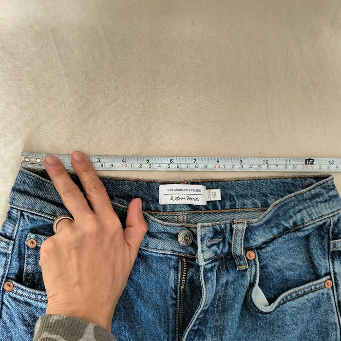 Blugi cu talie înaltă, & other stories