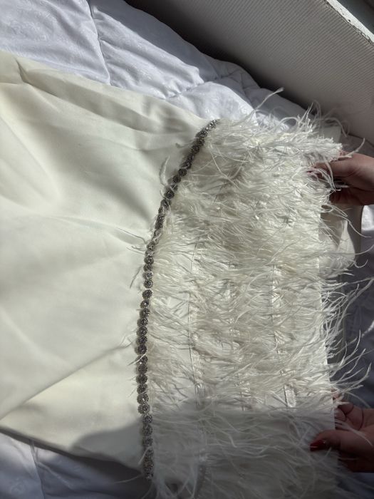 Офицялна Бяла рокля