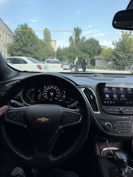 Malibu Premer qora 2022 yil