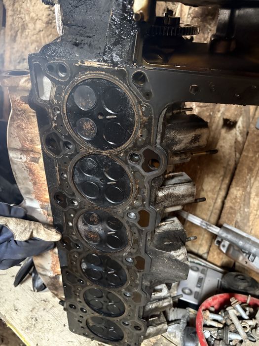 Chiulasa Bmw e60 e61 2.5diesel 177 de cai