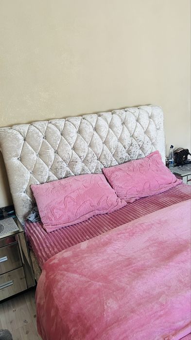 Pat dormitor       .