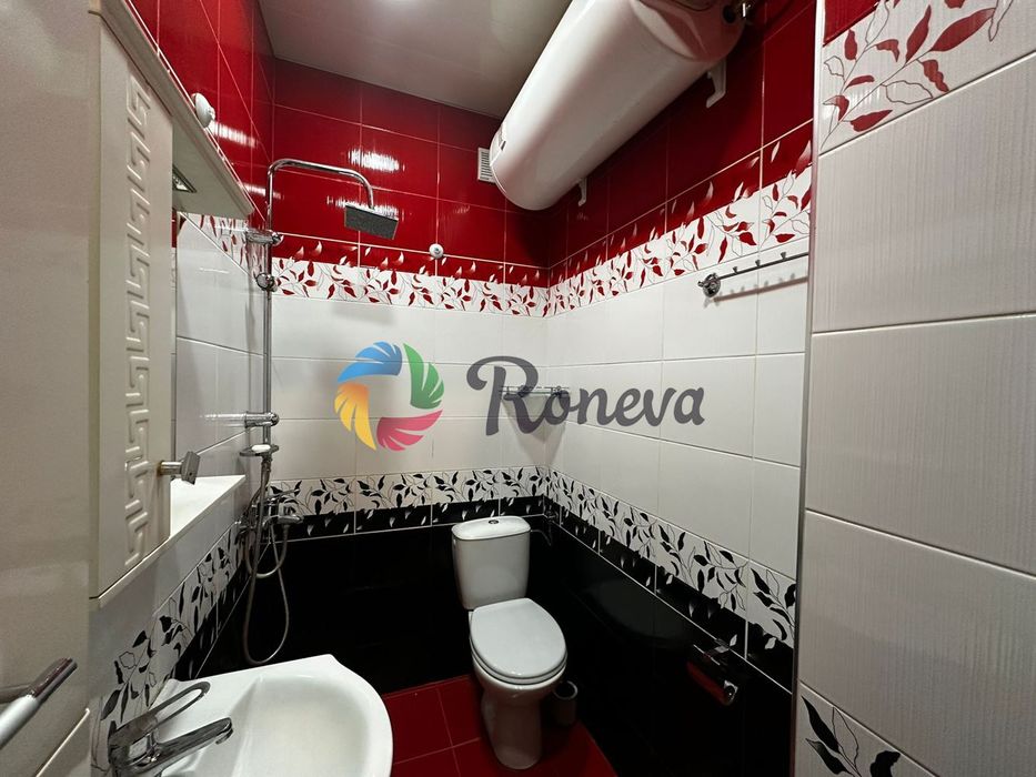 Продава се Двустаен апартамент в Варна, Център - 56 кв.м за 3338 €/кв.м - Снимка #11