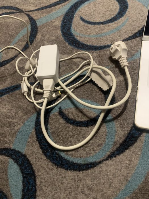 Lenovo Yoga 300 трансформер