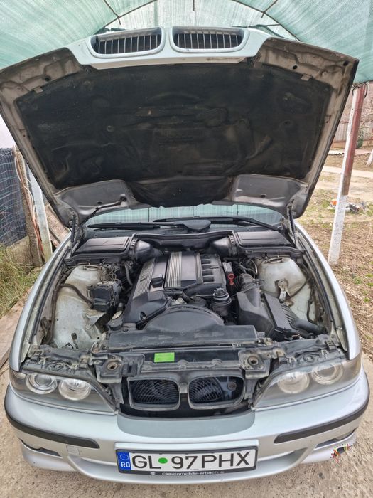 Vând BMW E39 520i  pachet M