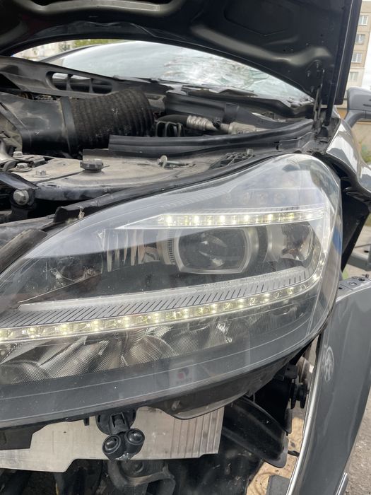 Фарове w218 cls