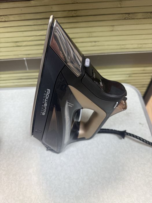 Ютия Rowenta FOCUS EXCEL DW5325D1