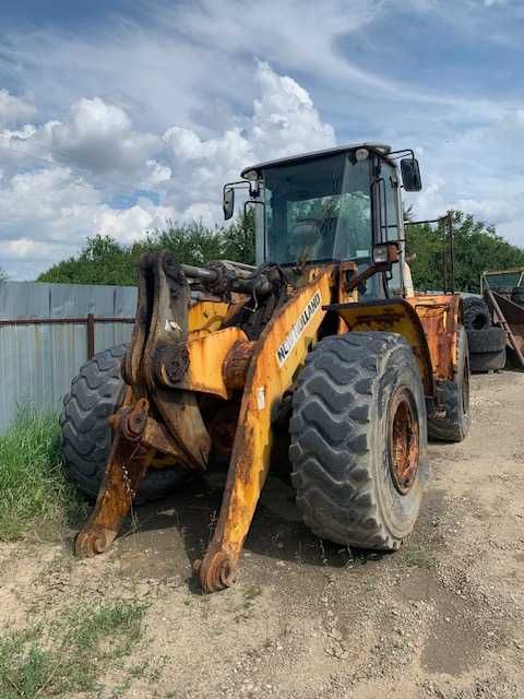 Dezmembrez vola New Holland W190B