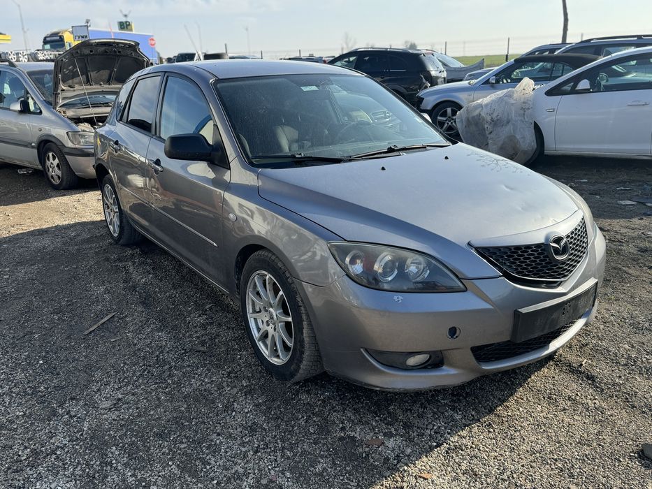 Мазда 3 1.6 бензин 2005 година  на части