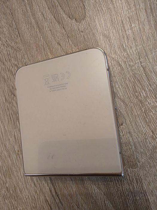 Flip 4 за части Samsung