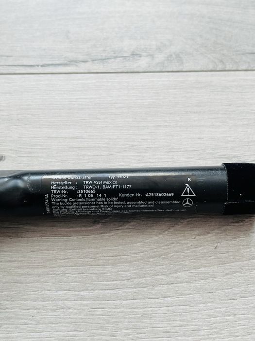 Оригинален преден десен оптегач за колан за Mercedes R/ML/GL class