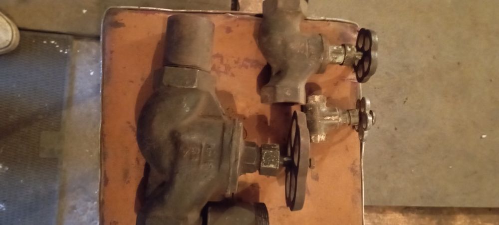 Кран д.50мм.с отводами.