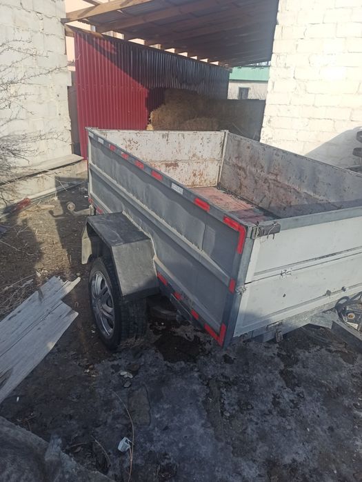 Продам прицеп срчно