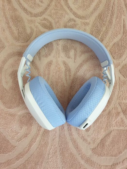 Продам оригинальные наушники Logitech G435