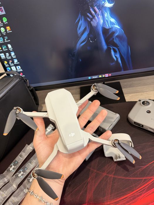 Dji mini 2 fly more combo