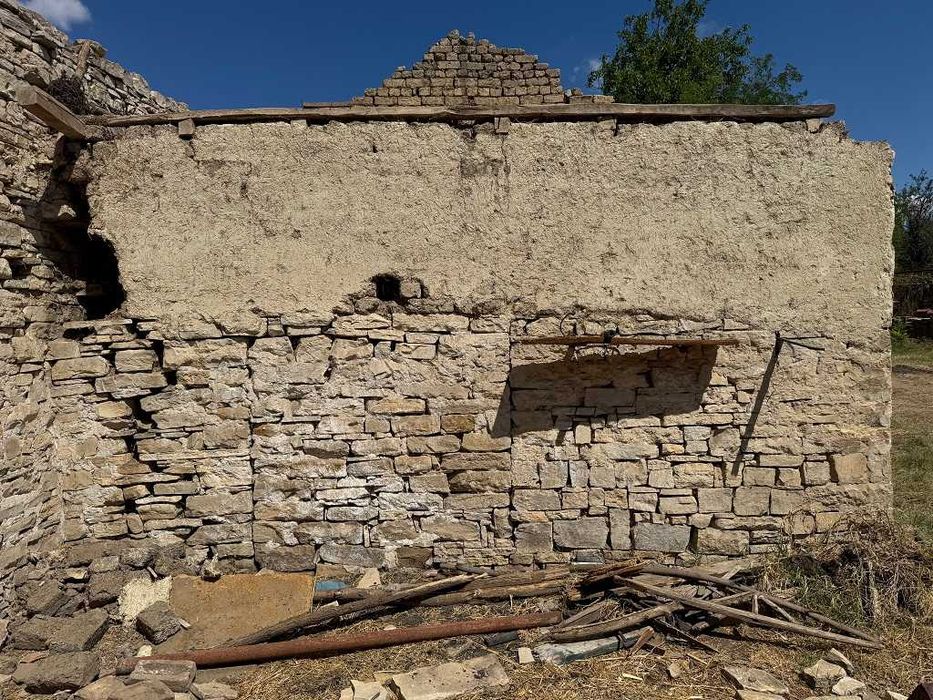 Дялани камъни за стени и огради